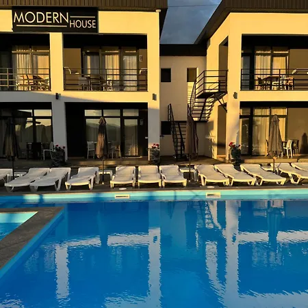 Modern House Solotvino