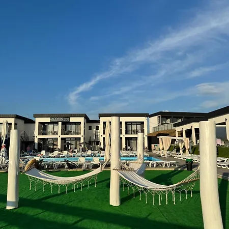 Modern House Resort Solotvino